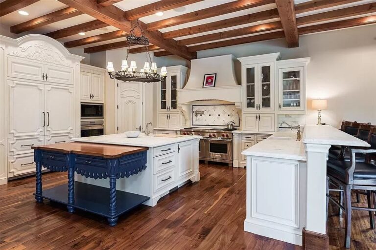 With 18 Farmhouse Kitchen Ideas, You Can Add A Touch Of Rustic Style