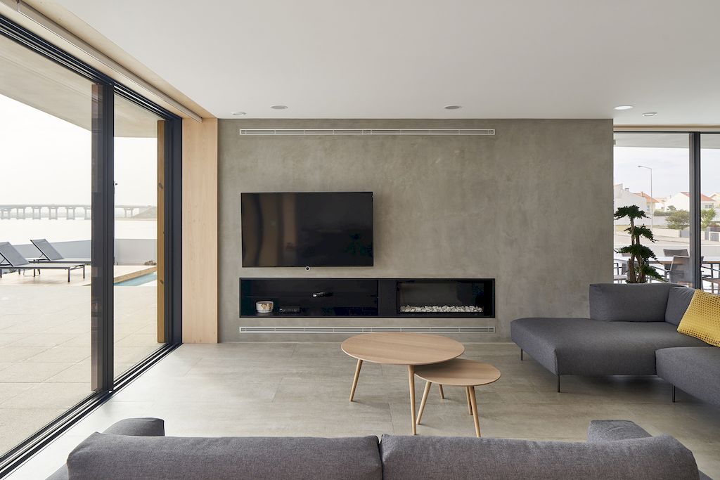 House A.A. in Portugal designed by Atelier de Arquitectura Lopes da Costa