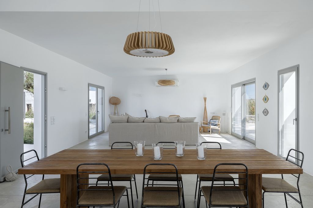 Kite house, Greek island home celebrate minimalist life by React Architects