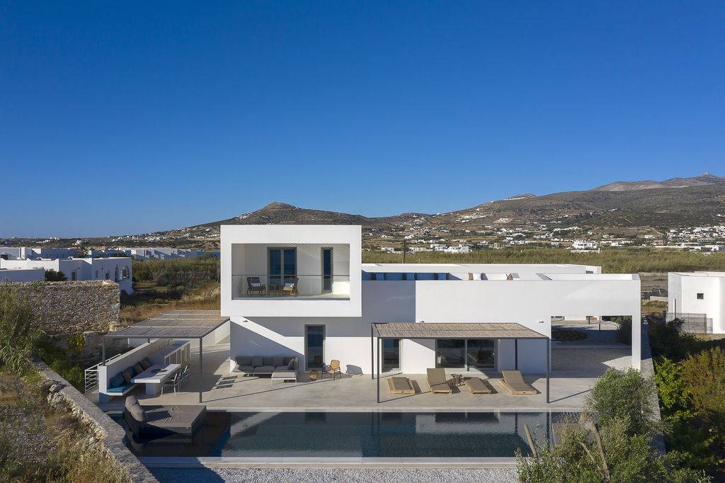 Kite house, Greek island home celebrate minimalist life by React Architects