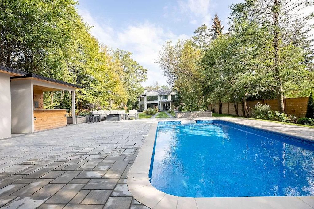 The Home in Ontario is spectacular one of kind home with Over 10,000 Sqft Of total living space now available for sale. This home located at 1492 Indian Grv, Mississauga, ON L5H 2S6, Canada