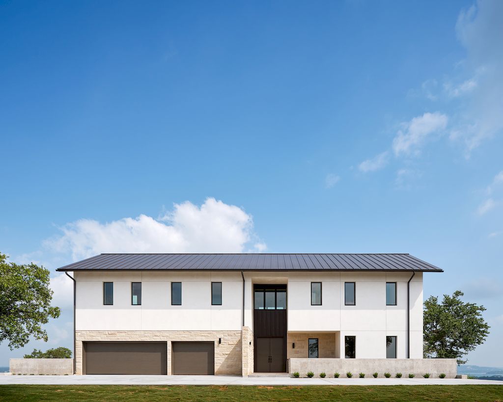 Manifold House, Stunning farmhouse typology by Matt Fajkus Architecture