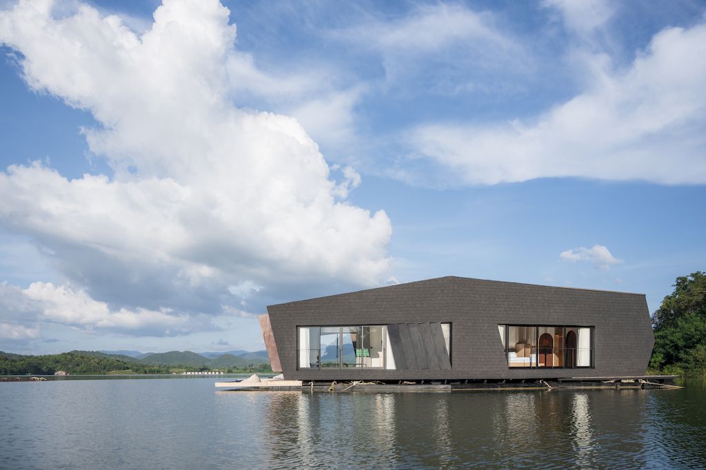 PLA2 house, a luxury raft for immersive water experience by Dersyn Studio