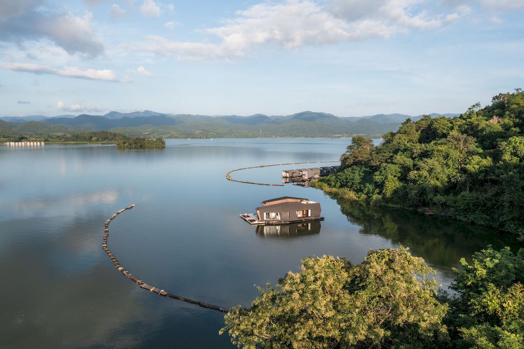 PLA2 house, a luxury raft for immersive water experience by Dersyn Studio