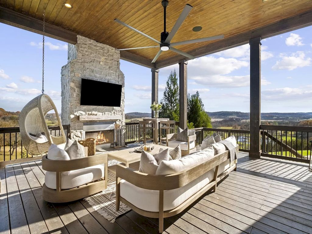The Home in Tennessee provides luxury living with fully equipped control4 smart system now available for sale. This home located at 1888 W Harpeth Rd, Franklin, Tennessee; offering 05 bedrooms and 08 bathrooms with 7,834 square feet of living spaces.