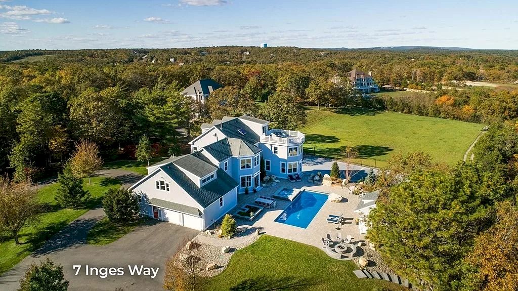 The Home in Massachusetts is a luxurious home featuring state-of-the-art amenities now available for sale. This home located at 7 & 9 Inges Way, Plymouth, Massachusetts; offering 08 bedrooms and 09 bathrooms with 9,000 square feet of living spaces.