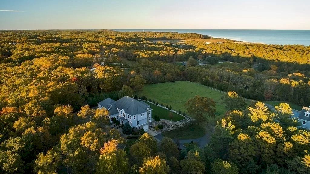 Rare-Estate-Offers-Spectacular-Views-of-Cape-Cod-Bay-Massachusetts-Listed-for-4700000-29