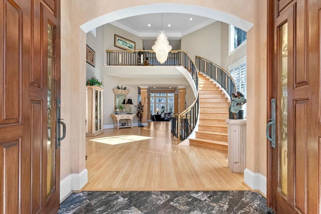The Home in Virginia is a luxurious home features a full range of world class amenities now available for sale. This home located at 658 Live Oak Dr, McLean, Virginia; offering 07 bedrooms and 11 bathrooms with 13,835 square feet of living spaces.