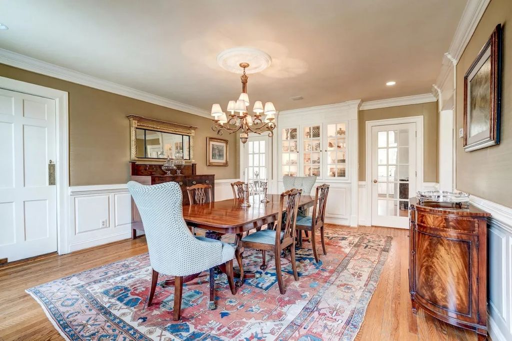 The Home in Virginia is a luxurious home for you to enjoy relaxing moments with family and friends now available for sale. This home located at 2001-2007 Whiteoaks Dr, Alexandria, Virginia; offering 07 bedrooms and 08 bathrooms with 6,450 square feet of living spaces.
