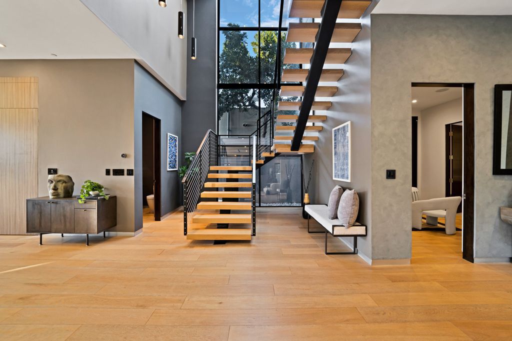 This-3799000-Architectural-Gated-Home-in-West-Hollywood-has-a-Stunning-Float-Staircase-35