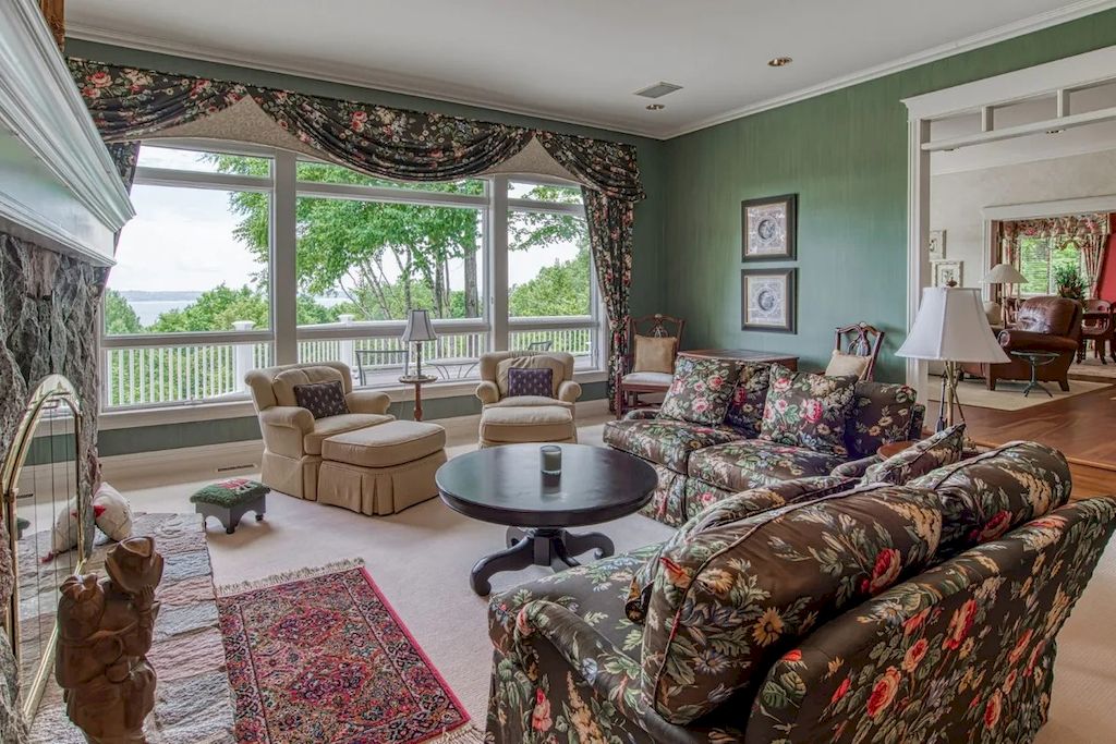The Home in Michigan is a luxurious, well-designed home with impeccable maintenance now available for sale. This home located at 731 W Hathaway Rd, Harbor Springs, Michigan; offering 04 bedrooms and 05 bathrooms with 5,917 square feet of living spaces. 
