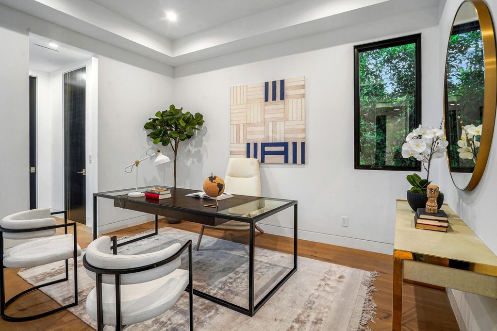The Home in Los Angeles is an immaculately done 2018 modern residence located south of Melrose Avenue in LA's lively Fairfax District now available for sale. This home located at 445 N Fuller Ave, Los Angeles, California