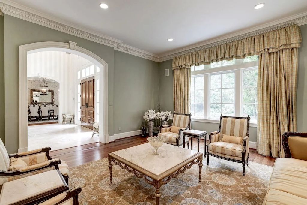 The Home in Virginia is a luxurious home designed for entertaining on a grand scalenow available for sale. This home located at 886 Chinquapin Rd, McLean, Virginia; offering 08 bedrooms and 10 bathrooms with 17,743 square feet of living spaces.