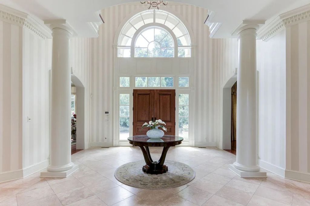 The Home in Virginia is a luxurious home designed for entertaining on a grand scalenow available for sale. This home located at 886 Chinquapin Rd, McLean, Virginia; offering 08 bedrooms and 10 bathrooms with 17,743 square feet of living spaces.