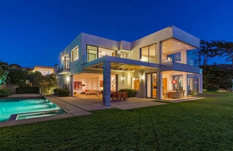 This Stunning $56,000,000 Beachfront Point Dume Home is a Truly Paradise for an Extraordinary Life