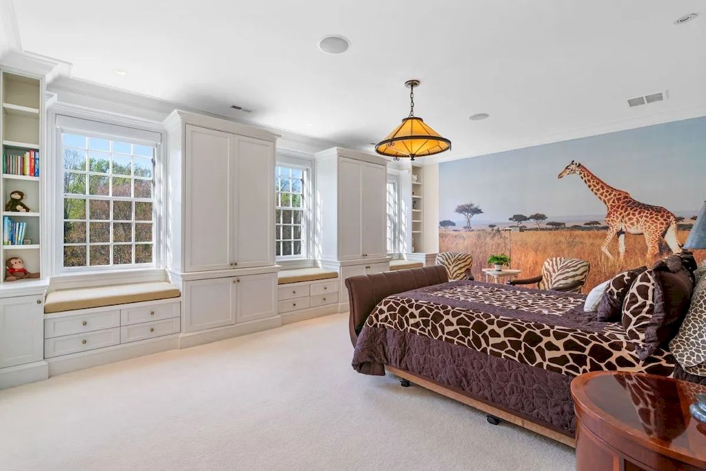 The Home in Virginia is a luxurious home offering every modern-day convenience with significant renovations now available for sale. This home located at 6827 Sorrel St, McLean, Virginia; offering 08 bedrooms and 12 bathrooms with 14,900 square feet of living spaces.