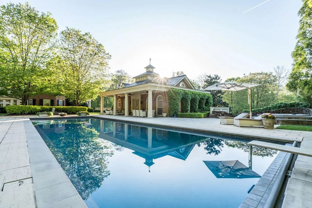 The Home in Virginia is a luxurious home offering every modern-day convenience with significant renovations now available for sale. This home located at 6827 Sorrel St, McLean, Virginia; offering 08 bedrooms and 12 bathrooms with 14,900 square feet of living spaces.