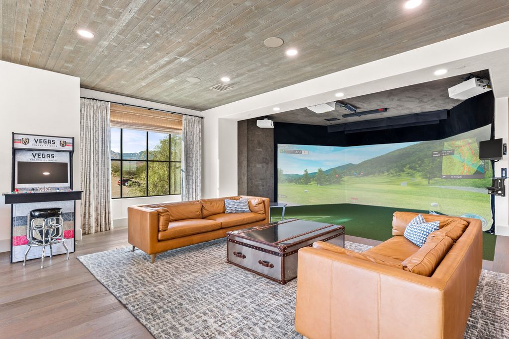  Majestically Nevada Masterpiece sells for $23,000,000 with city, mountain and golf course view