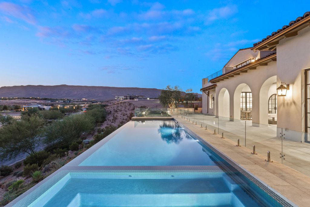  Majestically Nevada Masterpiece sells for $23,000,000 with city, mountain and golf course view