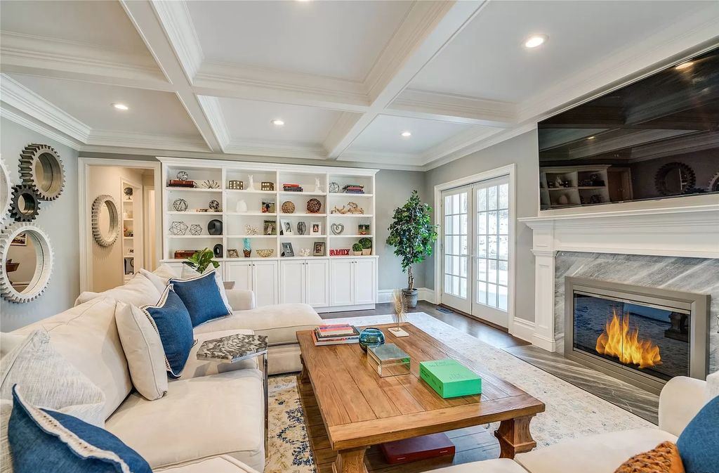 Luxury Hamptons Style Shingle Home in New York hits Market for $3,495,000