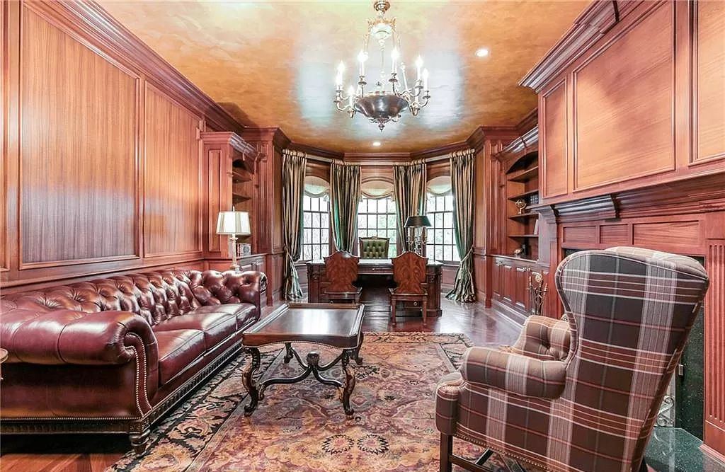 Class Home in New York as a picture of perfection hits Market for $4,495,000