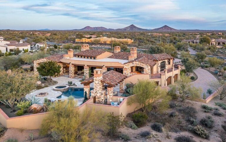 Luxurious homes in Arizona sells for $6,250,000 with views of Tortuga, Sombrero an Pinnacle Peak