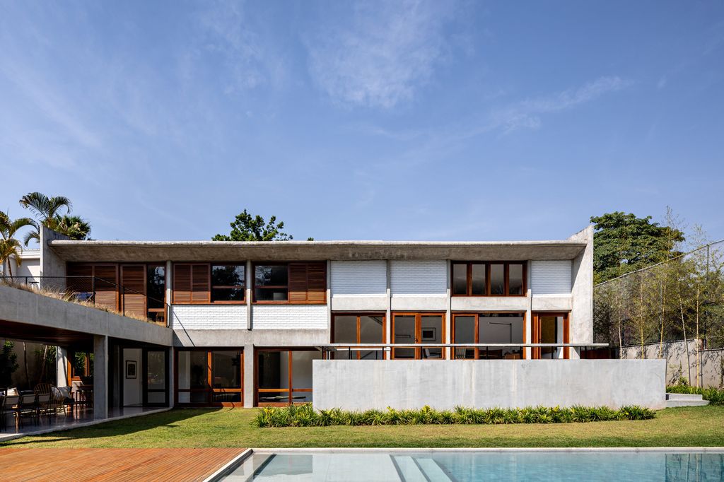 Brasil House, a Stunning  Renovation Project in Brazil by Play Arquitetura