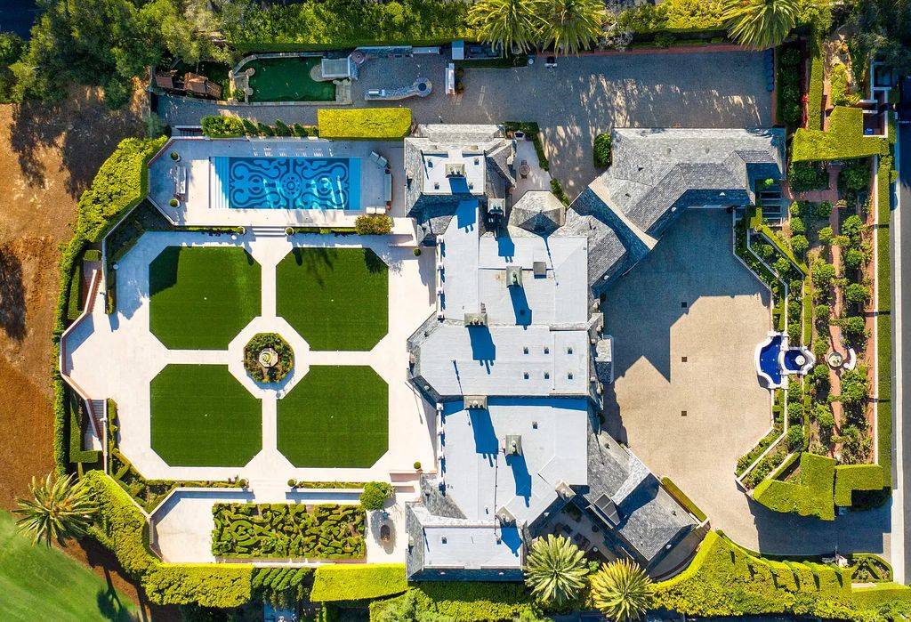 The Villa in Santa Barbara is an arguably the largest and most private estate in Birnam Wood now available for sale. This home located at 1917 Boundary Dr, Santa Barbara, California