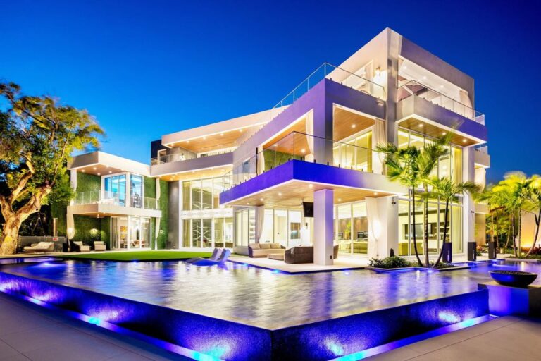 $34,995,000 Breathtaking Mansion in Fort Lauderdale with finest finishes