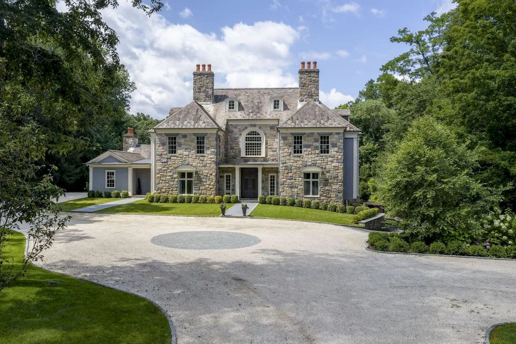 The Home in Connecticut is a luxurious home featuring classic architecture and elegant living spaces now available for sale. This home located at 28 Brynwood Ln, Greenwich, Connecticut; offering 07 bedrooms and 10 bathrooms with 16,800 square feet of living spaces.