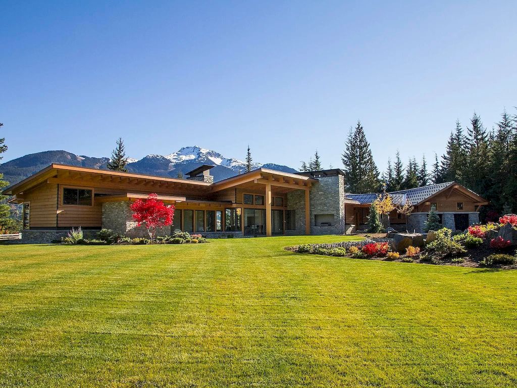 The Whistler Estate provides the alpine views from all directions through floor to ceiling windows and bask in the sunlight from sunrise to sunset home now available for sale