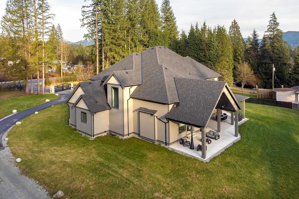 The House in Mission is a luxurious custom home on 3 private acres now available for sale. This home located at 29622 Dewdney Trunk Rd, Mission, BC V4S 1B6, Canada