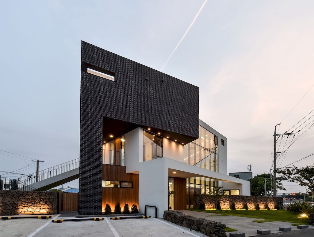 Hahyodaily House, Prominent House in South Korean by UONE architects