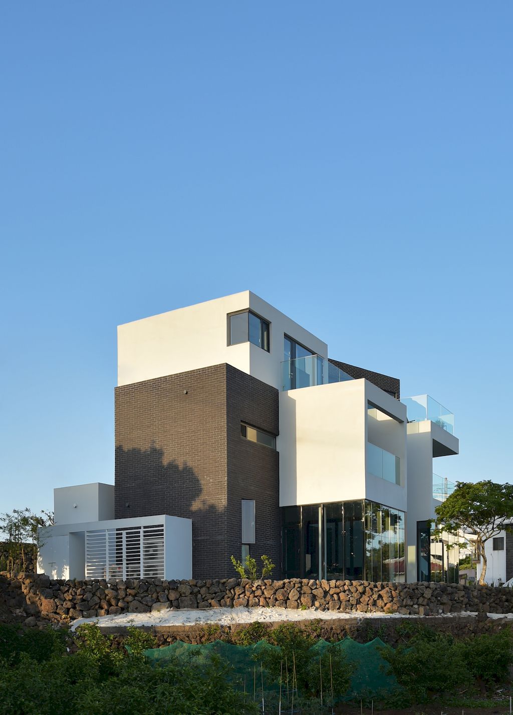 Hahyodaily House, Prominent House in South Korean by UONE architects