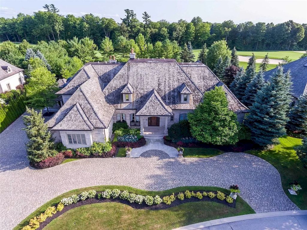 The Immaculate Stone Gated Residence in Ontario is built with finest quality materials & master craftsmanship now available for sale. This home located at 5 Awesome Again Ln, Aurora, ON L4G 7Y7, Canada