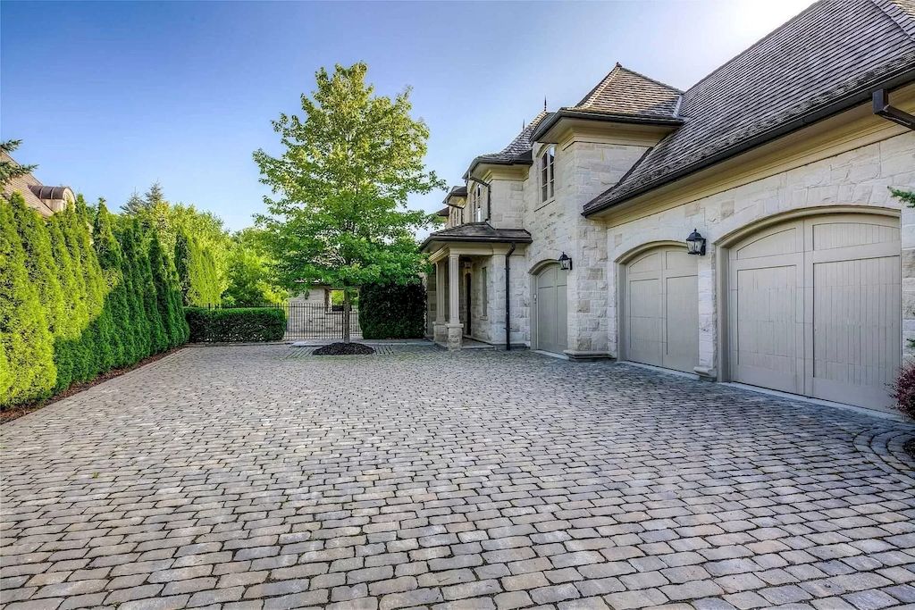Immaculate-Stone-Gated-Residence-in-Ontario-Lists-for-C5580000-29