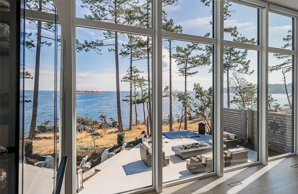 The Home on Vancouver Island offers a unique Oceanfront community of custom homes now available for sale