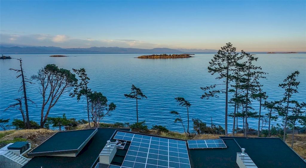 The Home on Vancouver Island offers a unique Oceanfront community of custom homes now available for sale