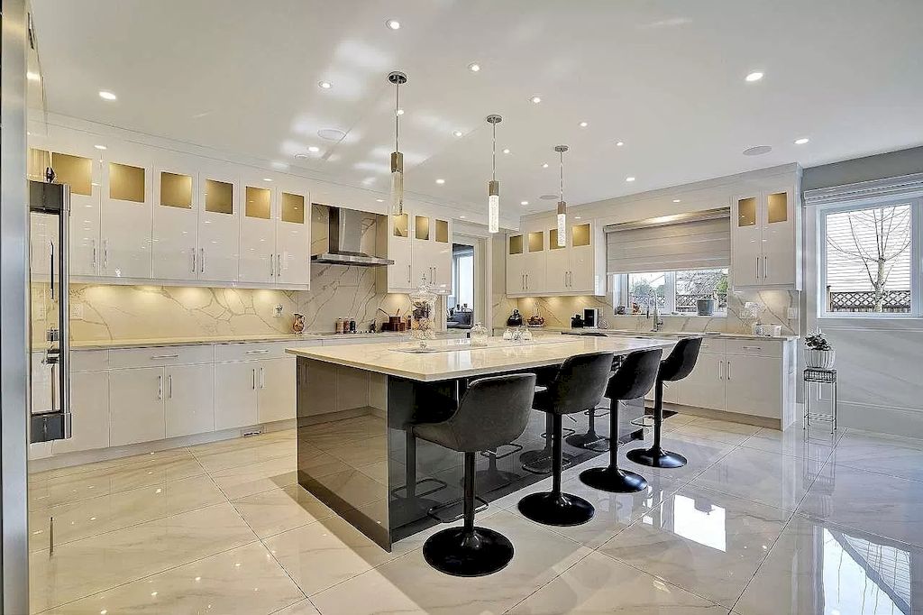 The House in Surrey is a fully custom home with high 21 ft ceilings now available for sale