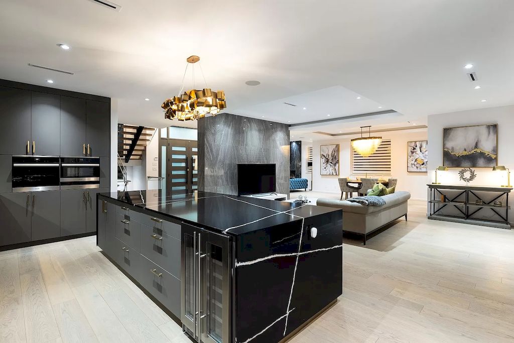 The House in North Vancouver is is the perfect blend of sophistication & comfort now available for sale. This home located at 976 Melbourne Ave, North Vancouver, BC V7R 1N9, Canada