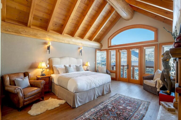15 Most Important Elements In A Romantic Bedroom