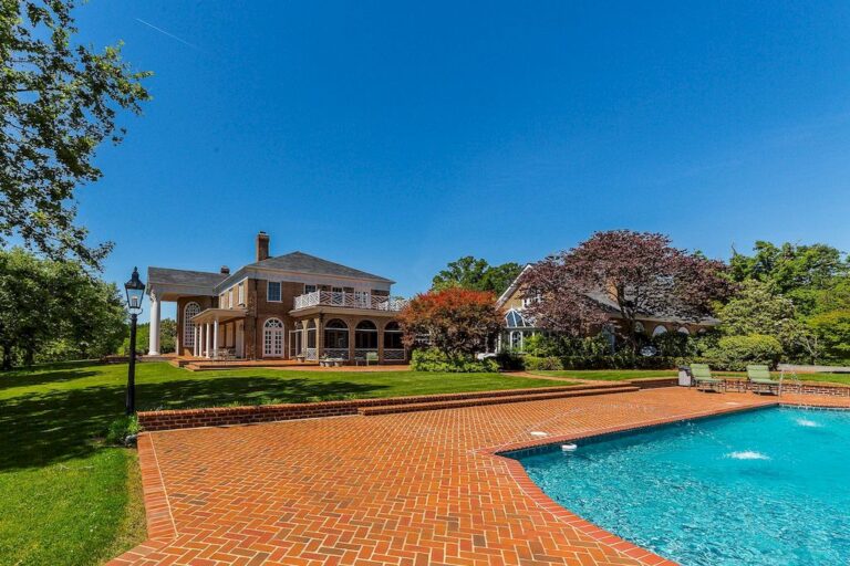 Magnificent Home in the Heart of Virginia Hits Market for $10,500,000