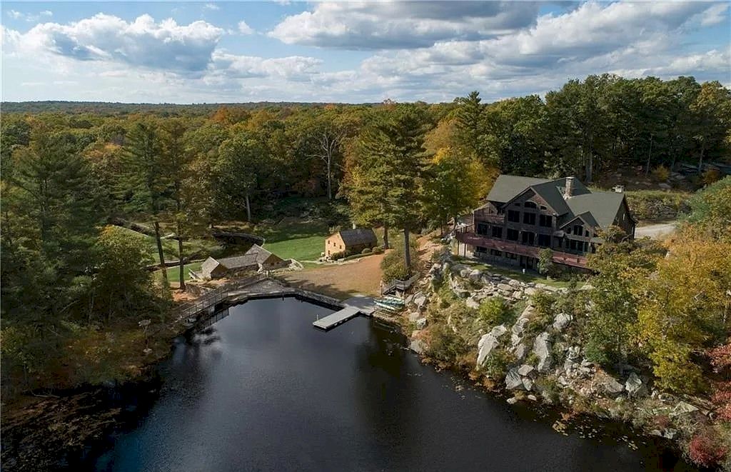 The Home in Connecticut is a luxurious home of exceptional indoor and outdoor spaces now available for sale. This home located at 90 Route 148, Killingworth, Connecticut; offering 06 bedrooms and 06 bathrooms with 4,204 square feet of living spaces. 