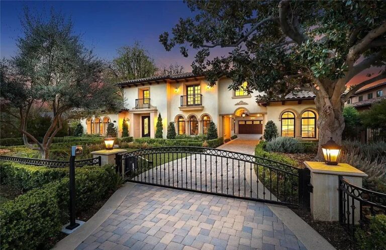 New Construction Home in Arcadia with An Expansive Outdoor Living Space Hits Market for $5,498,000