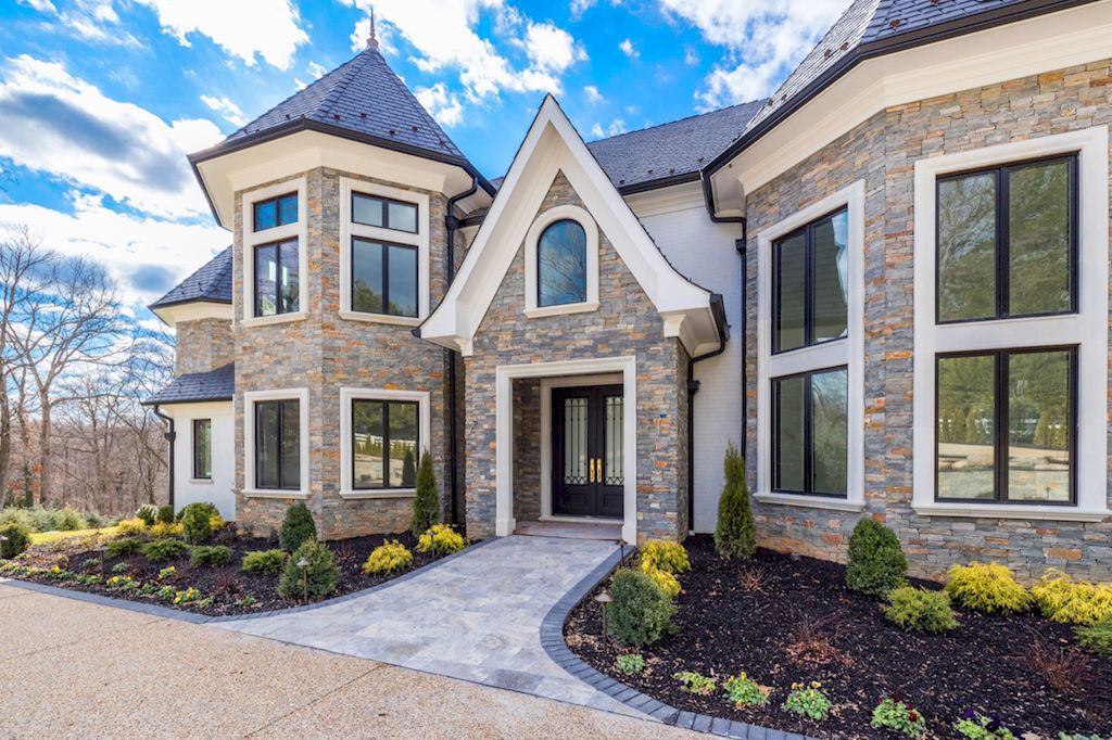 The Home in Virginia is a luxurious home incorporating smart home technologies and amenities now available for sale. This home located at 1332 McCay Ln, McLean, Virginia; offering 06 bedrooms and 10 bathrooms with 13,722 square feet of living spaces.