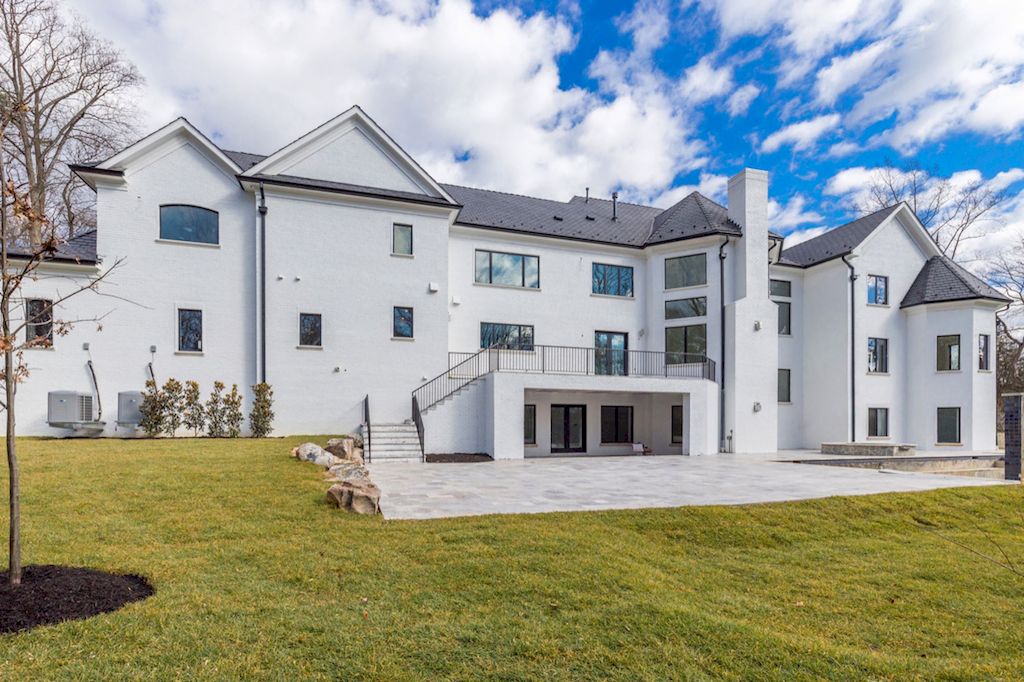 The Home in Virginia is a luxurious home incorporating smart home technologies and amenities now available for sale. This home located at 1332 McCay Ln, McLean, Virginia; offering 06 bedrooms and 10 bathrooms with 13,722 square feet of living spaces.