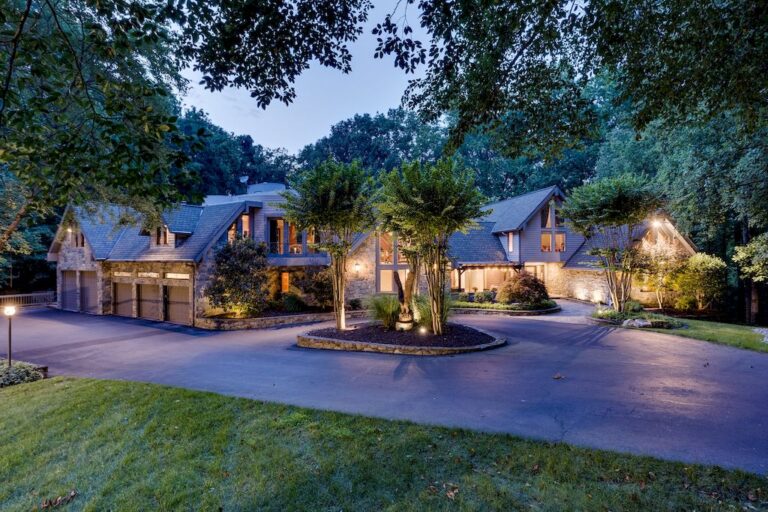 New Year, New Beginning with this $5,160,000 Enchanting Home in Virginia