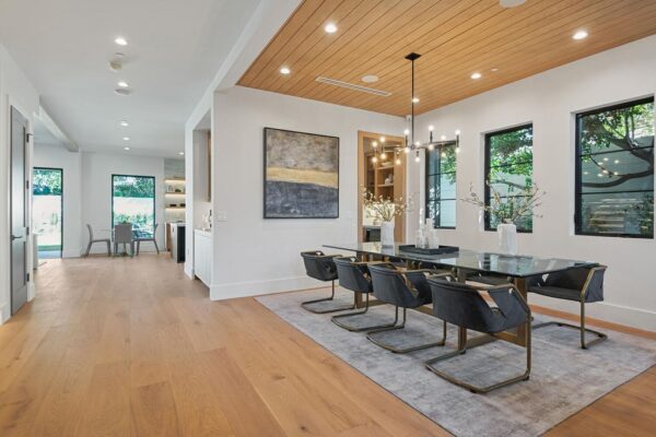 $3,599,900 Phenomenal Architecturally Designed Home in Valley Village