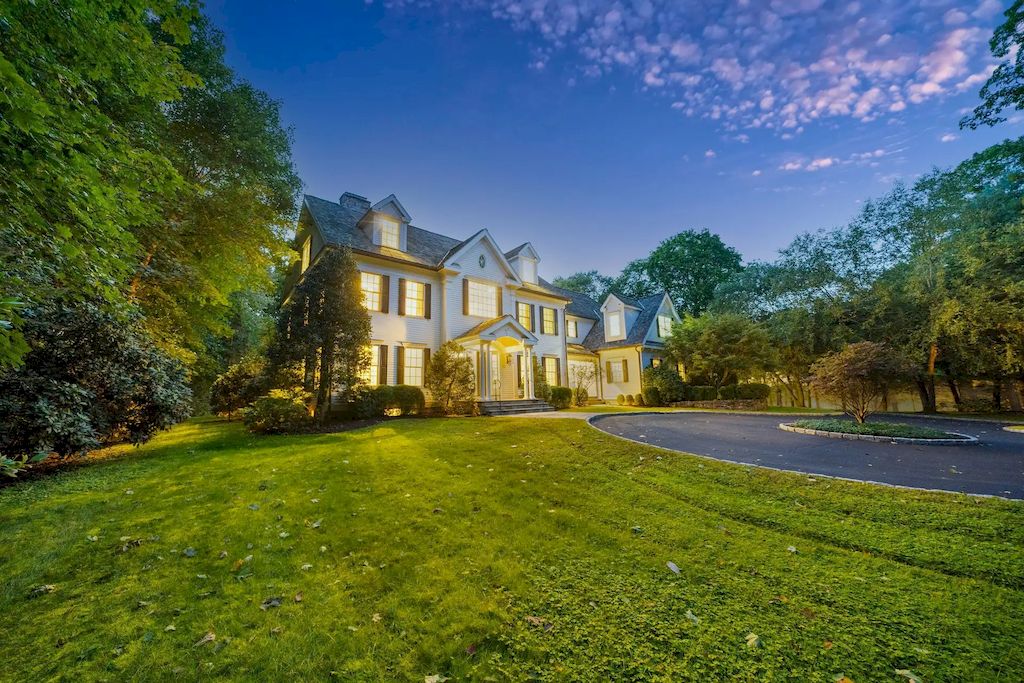 Renovated-and-Styled-with-All-Latest-Modern-Features-this-Picturesque-Classical-Colonial-in-Connecticut-Listed-for-6450000-5