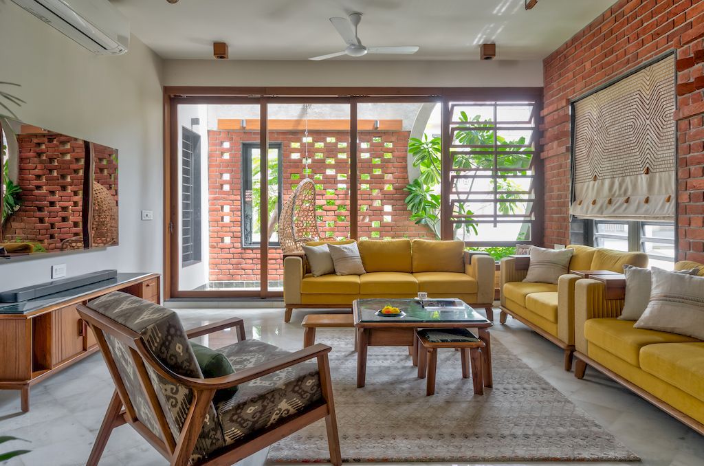 Samruddhi House with Homely Feeling in India by AANGAN Architects